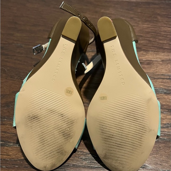 The Limited Wedge Turquoise Sandals Size 6.5 - Picture 5 of 5